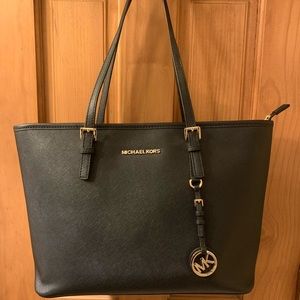 Michael Kors Jet Set Purse